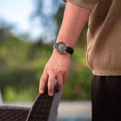 Casio OCEANUS OCW-S400RL-8AJR Manta S400 — Bluetooth Multi-Band 6 Tough Solar Titanium Leather (Limited 300)
