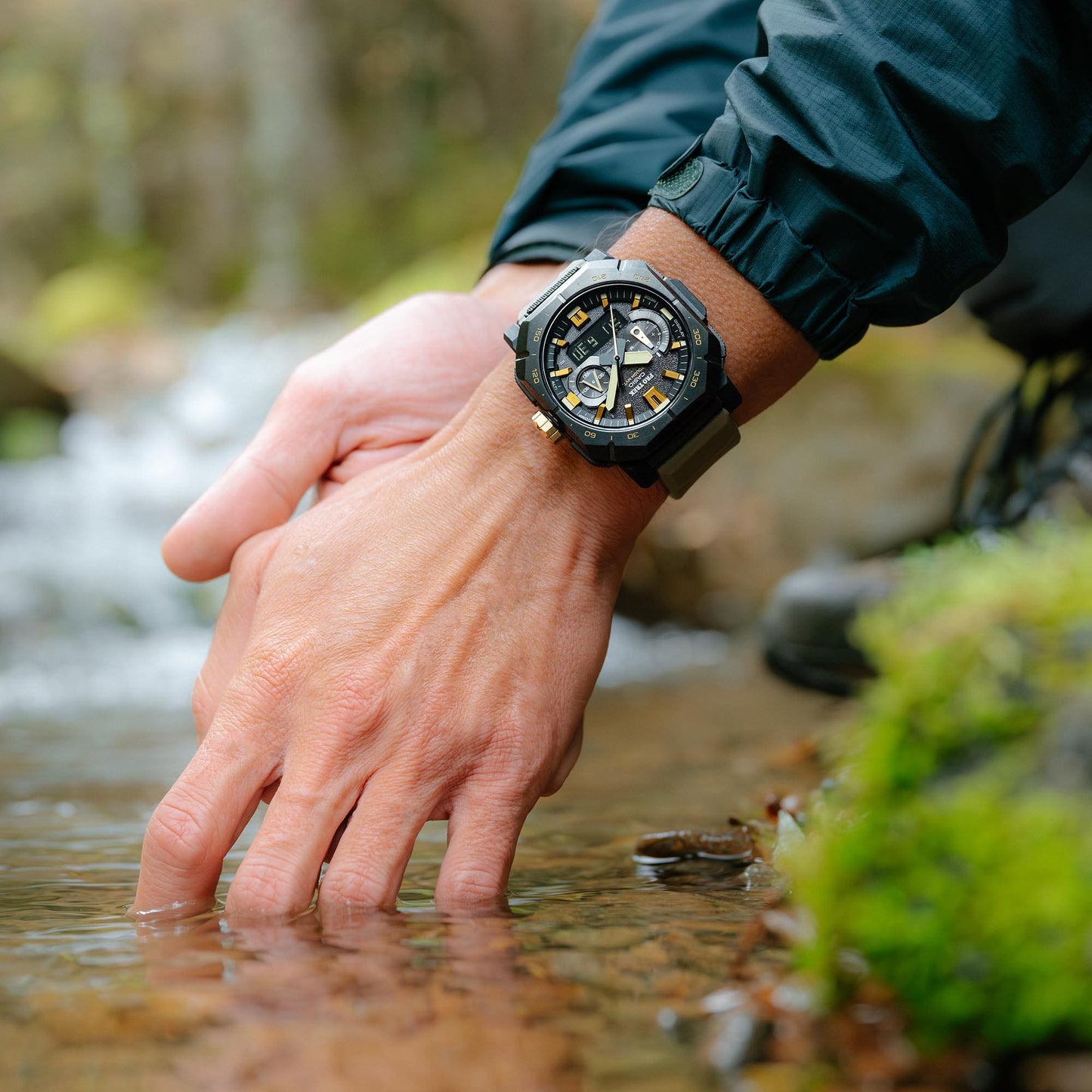 Casio PRO TREK PRW-B1000-5JF Climber Line — Triple Sensor Multi-Band 6 Bluetooth Tough Solar